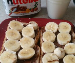 简易早餐nutella香蕉面包片的做法