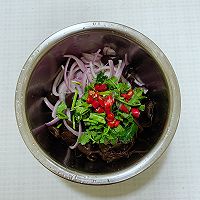 洋葱拌木耳的做法图解5