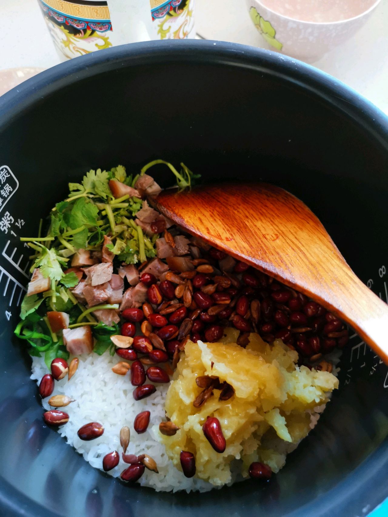 Stir fried rice with mashed potatoes and elbows