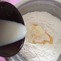 奶香小餐包（椰蓉葡萄干陷）的做法图解3