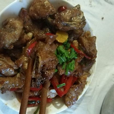 焦盐辣椒排骨