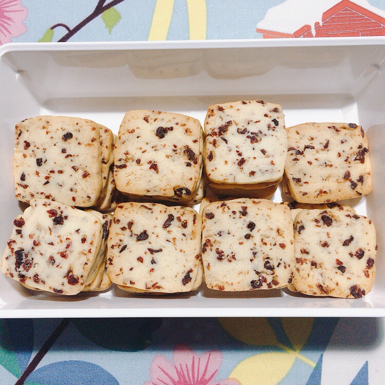 Tea break companion ~ Cranberry biscuit