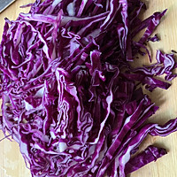 家常菜—凉拌紫甘蓝的做法图解2