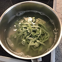 蔬菜炸酱菠菜面的做法图解16