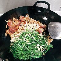 腊肉炒烟笋的做法图解10
