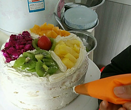 水果夹层生日蛋糕的做法
