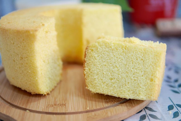 完美的8寸戚风蛋糕