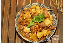 沙茶酱焖鸭笋，传统的潮汕家常菜，只有在夏天才能吃到最美的味道的做法