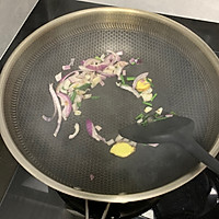 土豆牛肉盖浇面的做法图解3