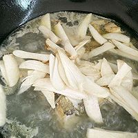 杏鲍菇鲈鱼豆腐汤的做法图解7