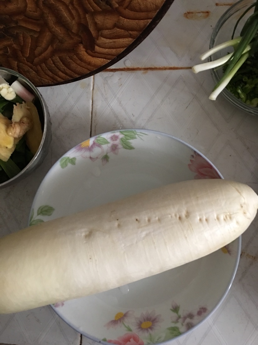 鲫鱼（喜头鱼）炖萝卜汤的做法图解5