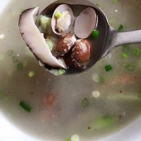 丝瓜花甲蘑菇汤的做法图解12