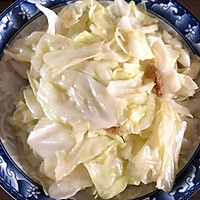 油渣莲白/猪油渣炒卷心菜的做法图解4