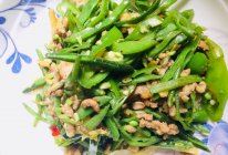 肉丝炒扁豆的做法