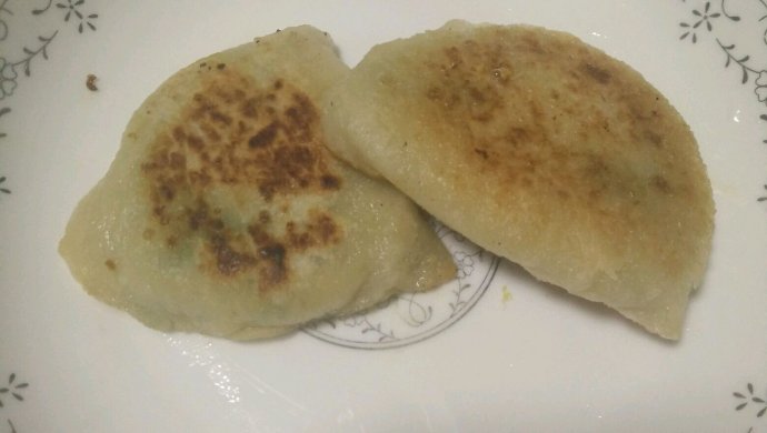 煎韭菜鸡蛋饺子