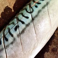 #秋天的第一条挪威青花鱼#挪威青花鱼蔬果沙拉的做法图解2