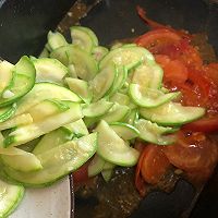 #“果”然有道#西红柿炒西葫芦的做法图解7
