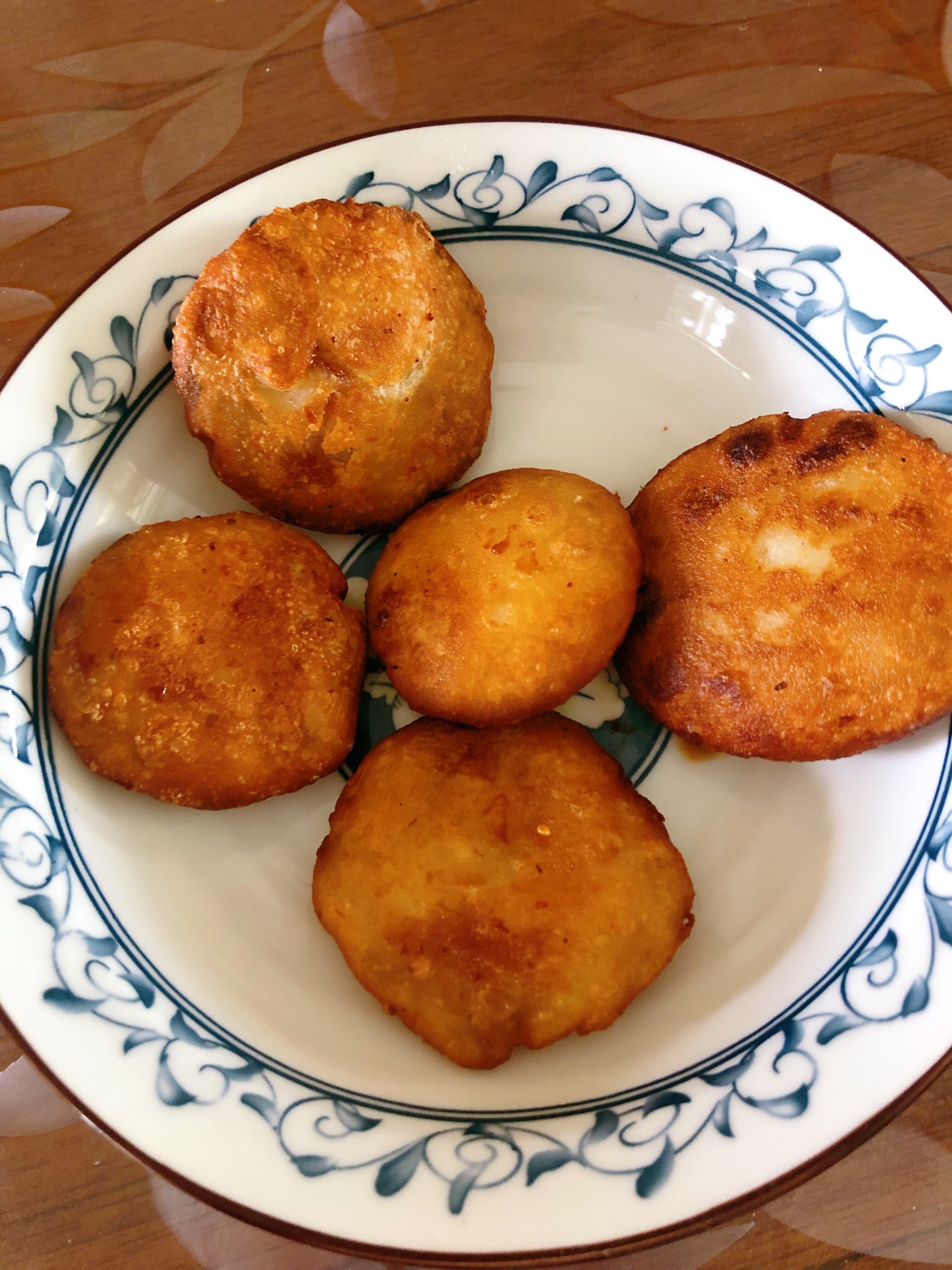 Fried oil cake