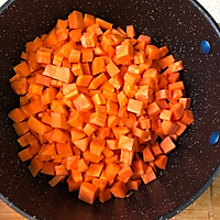 胡萝卜肉菜饭的做法图解3