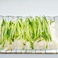 鳕鱼蟹柳黄瓜凉拌豆腐#极地鲜味厨艺大比拼#的做法图解4