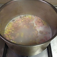 【10分钟懒人菜】火腿玉米蛋花汤的做法图解3