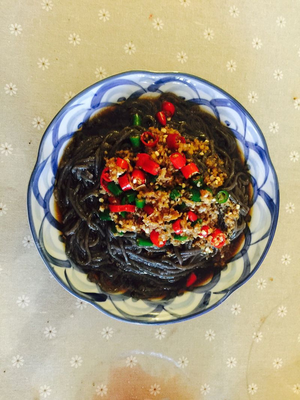 凉拌厥根粉
