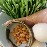 #刘畊宏女孩减脂饮食#韭菜鸡蛋馅水煎包的做法图解3
