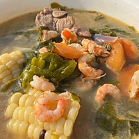 #开启观赛嗨吃局#加拿大北极虾裙带菜排骨汤的做法图解8