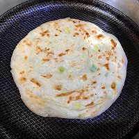 烫面葱油饼的做法图解9