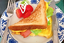 #换着花样吃早餐#鸡蛋火腿三明治的做法