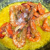 #巨下饭的家常菜#港式茶餐厅的经典菜式：奶油咖喱大虾的做法图解14