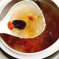 银耳冰糖炖燕窝的做法图解3