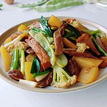 葱花酱肉焖豆豆