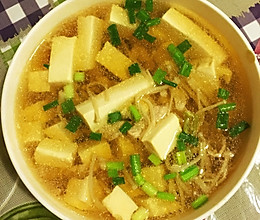 金针菇豆腐肉片汤的做法