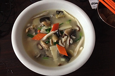 台湾泥鳅三鲜汤