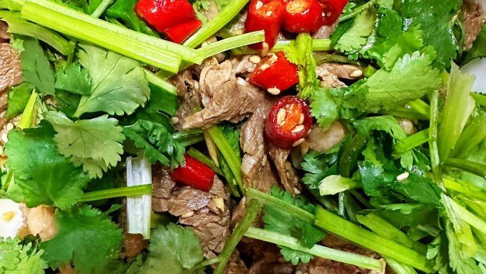 凉拌牛肉片