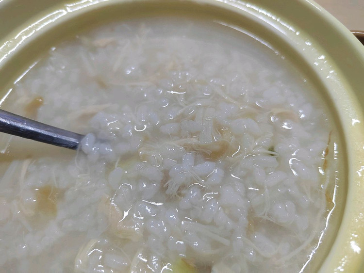 干贝鸡丝粥（荤）宿舍版的做法