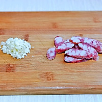 #我们约饭吧#腊肠茄子炒蒜薹的做法图解2