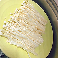 蒜香蒸金针菇的做法图解2