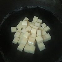 凉拌米豆腐的做法图解2