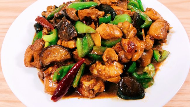 #美食视频挑战赛#米饭杀手黄焖鸡的做法