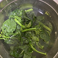 牛肉炒芥兰的做法图解1