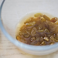 #夏日开胃餐#威士忌提子干欧包（免揉，冷藏发酵，铸铁锅烤）的做法图解1