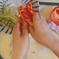 #刘畊宏女孩减脂饮食#杂蔬寿司卷的做法图解1
