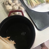 冬阴功汤的做法图解2