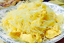土豆丝炒鸡蛋的做法