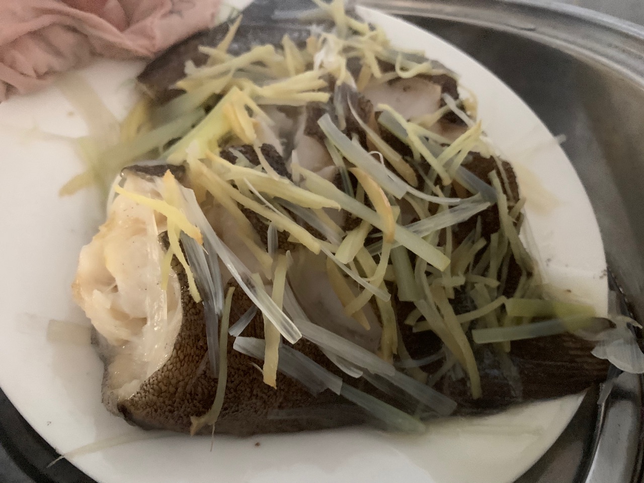 砂锅啫鲽鱼怎么做_砂锅啫鲽鱼的做法_豆果美食