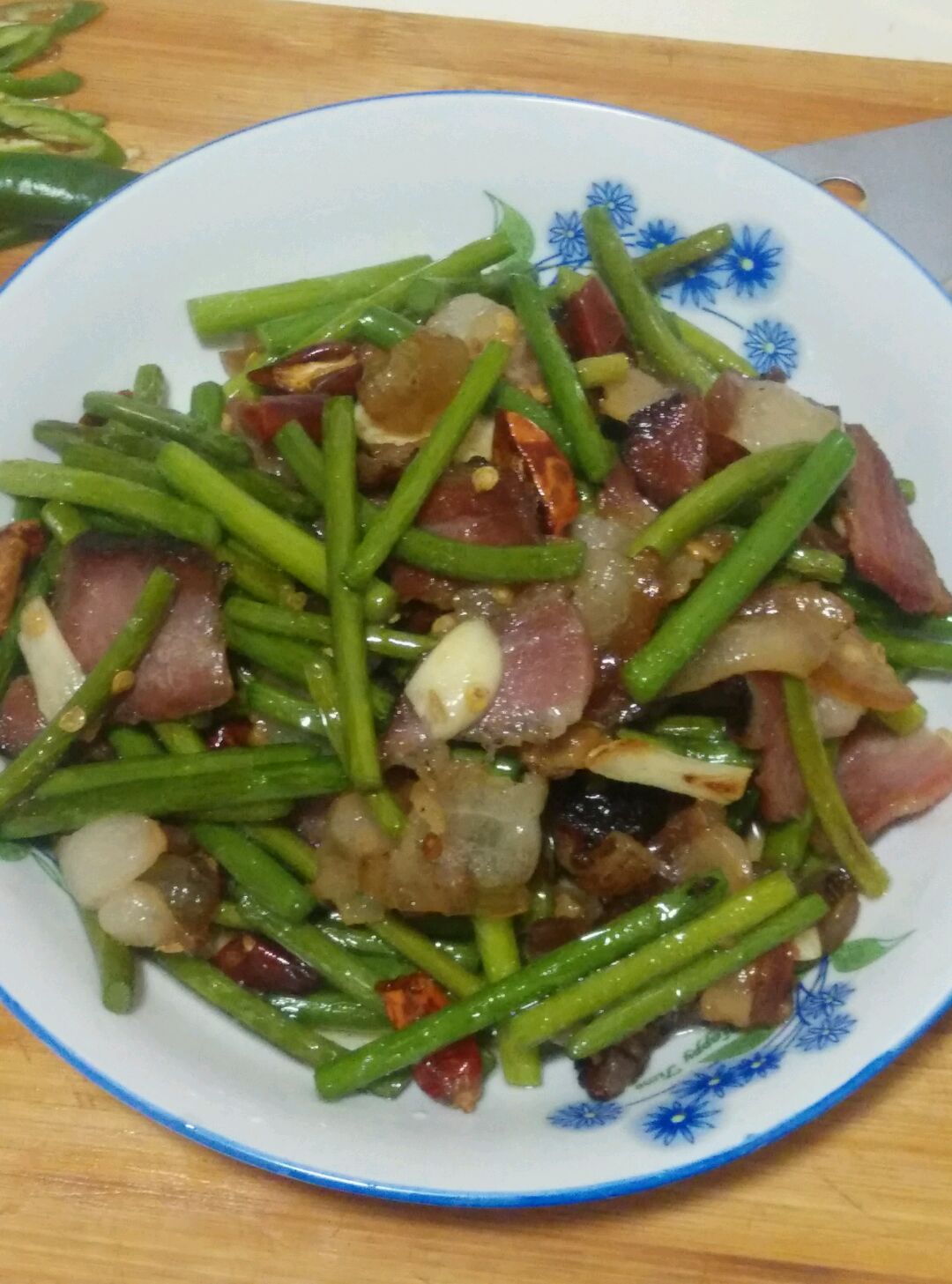 蒜薹炒腊肉（家常）的做法图解7