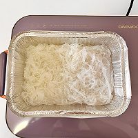 不用烤箱不用锅具也可以做出蒜蓉粉丝金针菇的做法图解2