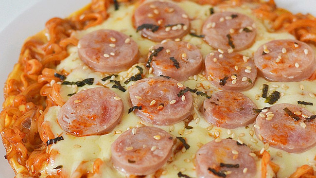 免烤箱 免揉面 平底锅就能做的火鸡面披萨的做法